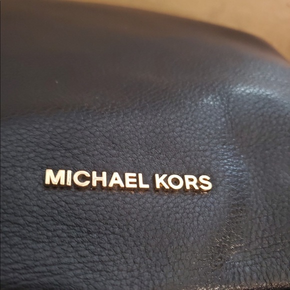 🌺New🌺 Michael Kors Large Convertible Elana Shoulder Bag - Picture 9 of 12